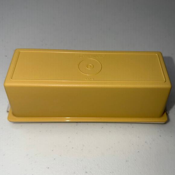 Vintage Tupperware Butter Dish Single Stick Container Harvest Gold - Picture 1 of 8
